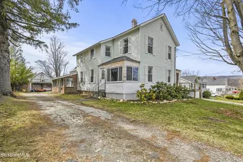 39-41 Lake St, Dalton, MA 01226