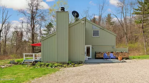 Exterior - 17 2nd St, Egremont, MA 01230 photo 4 of 5