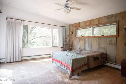 207-209 Main St, Becket, MA 01223 photo 12