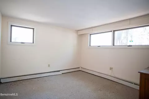 207-209 Main St, Becket, MA 01223 photo 10