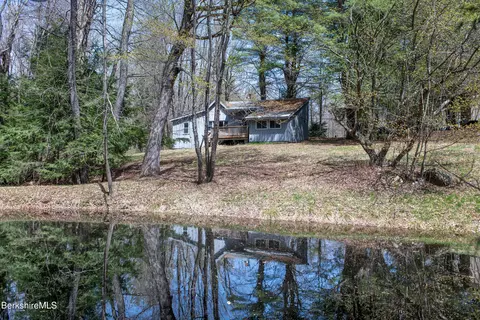 207-209 Main St, Becket, MA 01223 photo 15