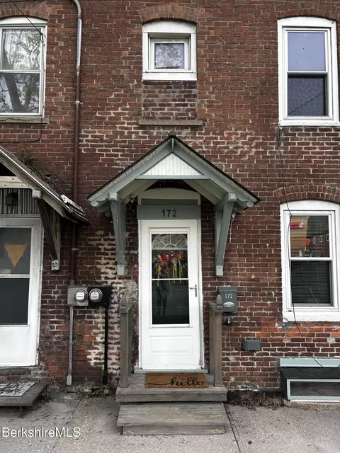 172 Columbia St, Adams, MA 01220