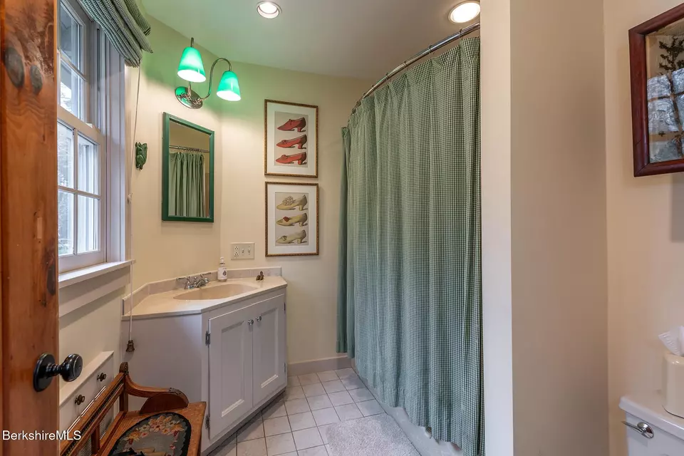Bath - 92 Old Colebrook Rd, Colebrook, CT 06021 photo 1 of 3
