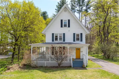 49 South St, Great Barrington, MA 01230