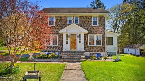 541 West St, Pittsfield, MA 01201