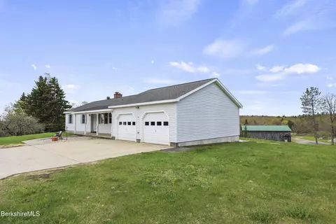 470 Peru Rd, Windsor, MA 01270