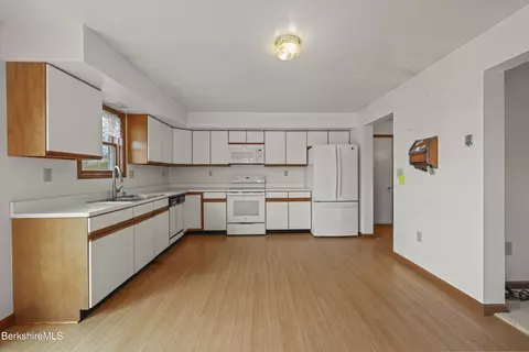 470 Peru Rd, Windsor, MA 01270 photo 4