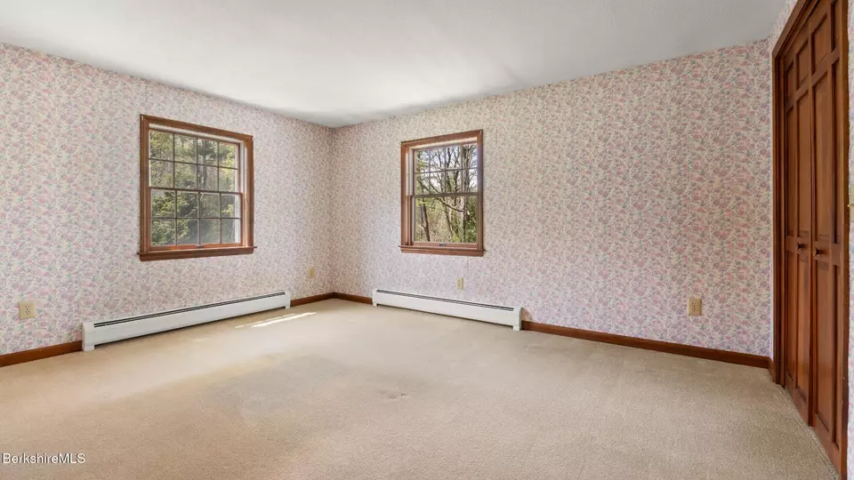 Bedroom - 7 Cedar Ln, Lenox, MA 01240 photo 3 of 7