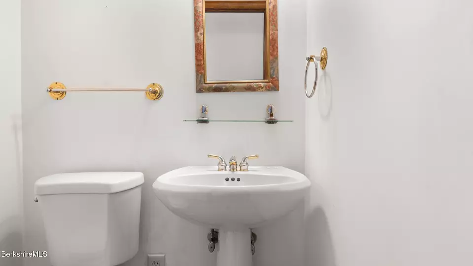 Bath - 7 Cedar Ln, Lenox, MA 01240 photo 1 of 5