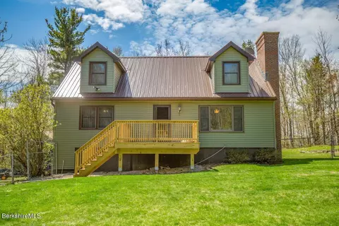 613 Skyline Trl, Chester, MA 01011
