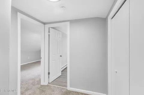 90 Maple St, Lee, MA 01238 photo 17