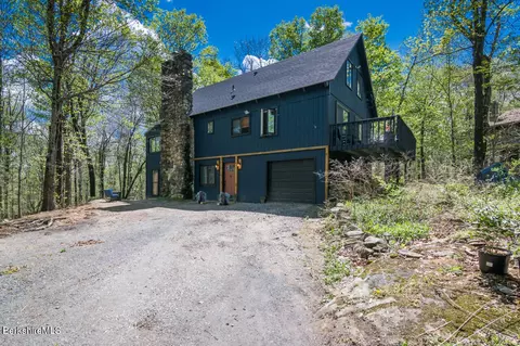 78 Slope Rd, Tolland, MA 01034