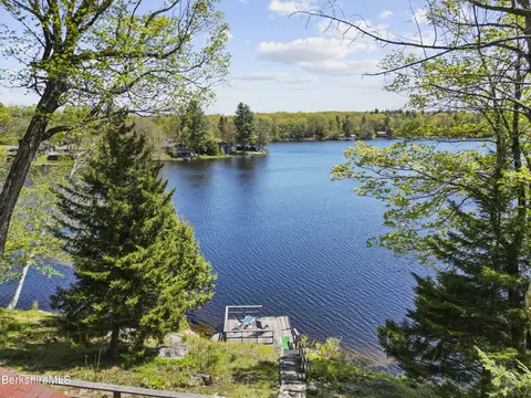 667 King Richard Dr, Becket, MA 01223