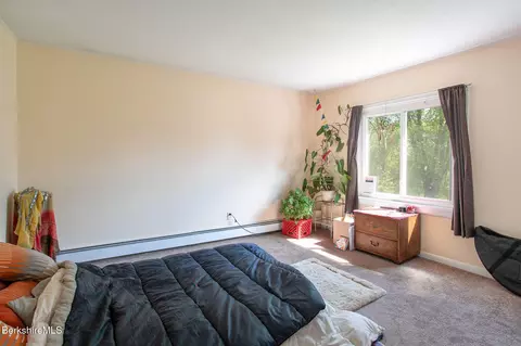 567 S Main St, Sheffield, MA 01257 photo 33