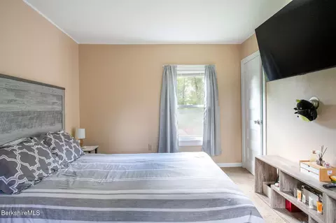 567 S Main St, Sheffield, MA 01257 photo 45