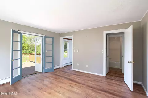 567 S Main St, Sheffield, MA 01257 photo 27