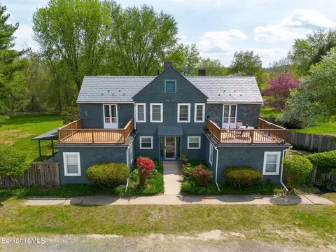 567 S Main St, Sheffield, MA 01257 photo 2