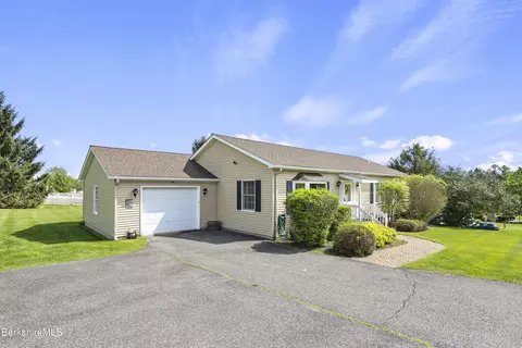 120 Via Maria St, Lee, MA 01238
