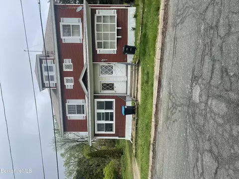 41-43 Longfellow Ave, Pittsfield, MA 01201
