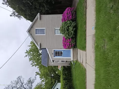 36 Newell St, Pittsfield, MA 01201