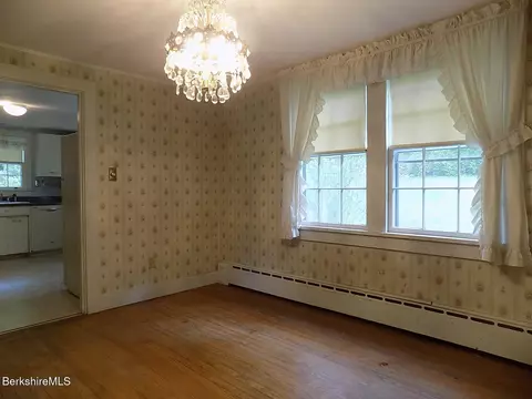 Dining - 350 Laurel St, Lee, MA 01238 photo 1 of 3