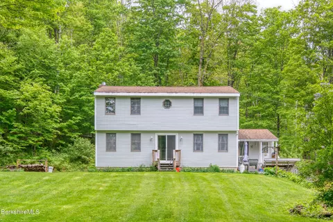 495 Williamstown Rd, Lanesborough, MA 01237
