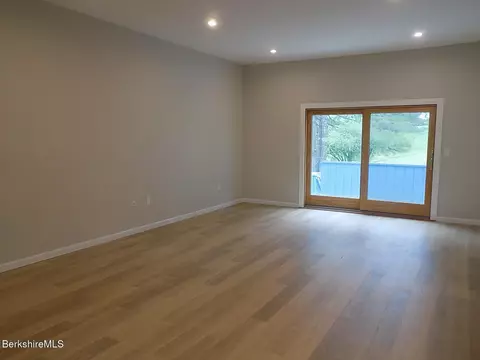 Living - 4 Rolling Hl # -9, Lenox, MA 01240 photo 1 of 6