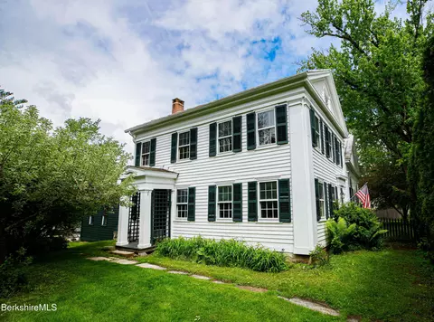 3 5 Swamp Rd, West Stockbridge, MA 01266