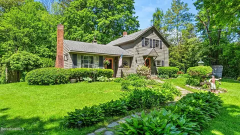 204 Cottage St, Housatonic, MA 01236