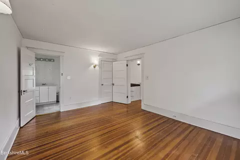 11 Laflin Ter, Pittsfield, MA 01201 photo 27