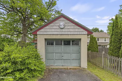 11 Laflin Ter, Pittsfield, MA 01201 photo 37