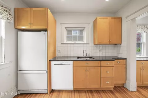 11 Laflin Ter, Pittsfield, MA 01201 photo 21