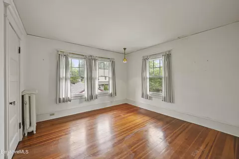 11 Laflin Ter, Pittsfield, MA 01201 photo 32