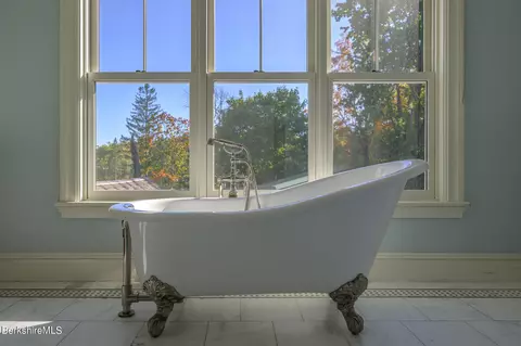 Bath - 38 Taconic Ave, Lenox, MA 01240 photo 3 of 4