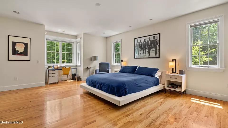 Bedroom - 4 Stoneledge Rd, Lenox, MA 01240 photo 1 of 5
