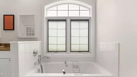 Bath - 4 Stoneledge Rd, Lenox, MA 01240 photo 1 of 5