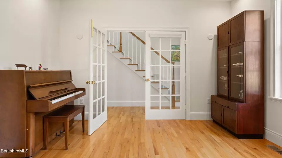 Entry Way - 4 Stoneledge Rd, Lenox, MA 01240 photo 1 of 2