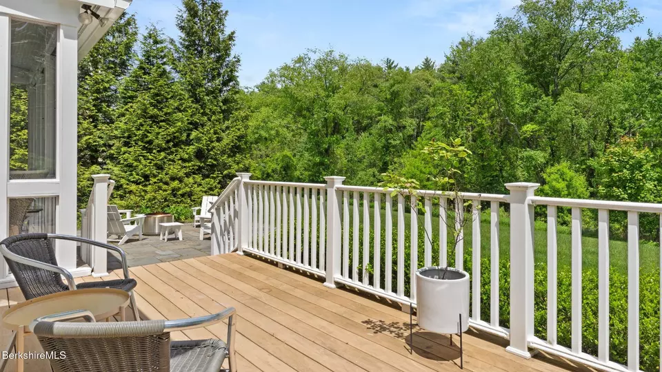 Exterior - 4 Stoneledge Rd, Lenox, MA 01240 photo 6 of 10