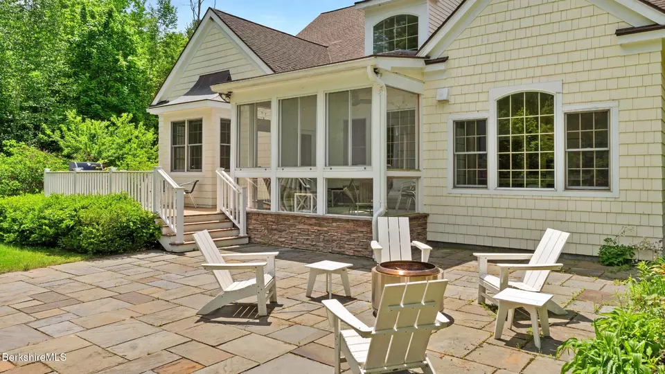 Exterior - 4 Stoneledge Rd, Lenox, MA 01240 photo 4 of 10