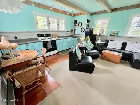 170 Main St, Lenox, MA 01240 photo 9