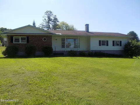 60 Paul Dr, Lee, MA 01238