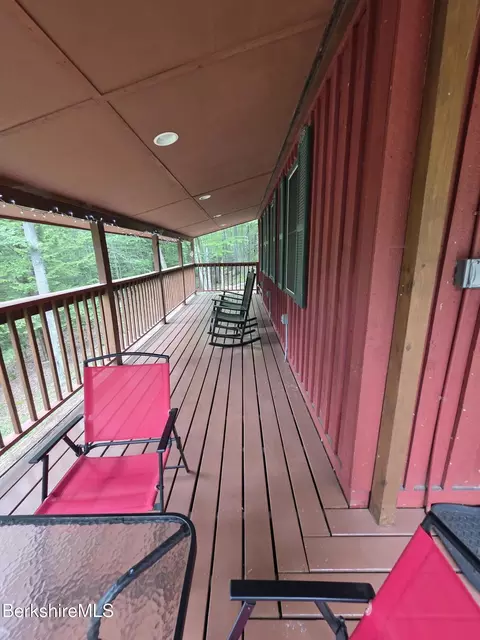 97 Monroe Rd, Drury, MA 01343