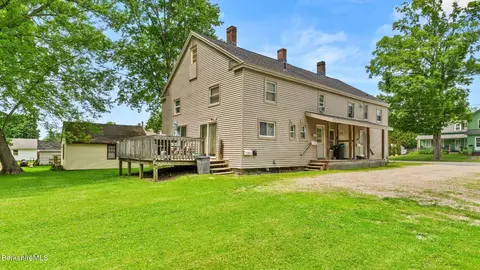 50 Chamberlain Ave, Dalton, MA 01226