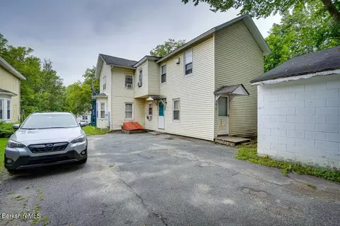 39 Pomeroy Ave, Pittsfield, MA 01201