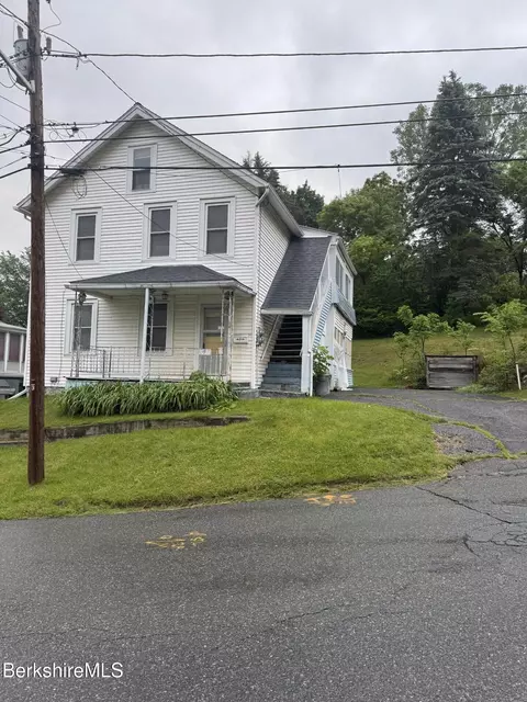 9 Anthony St, Adams, MA 01220