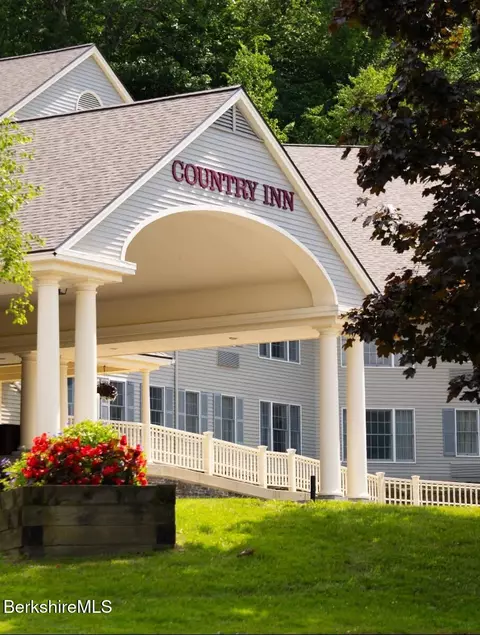 37 Corey Rd #526, Hancock, MA 01237