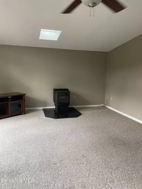 1050 Cape St, Lee, MA 01238 photo 2