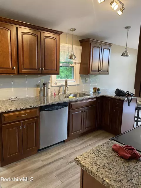 1050 Cape St, Lee, MA 01238 photo 3