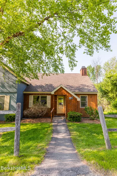 37 Corey Rd #85, Hancock, MA 01237