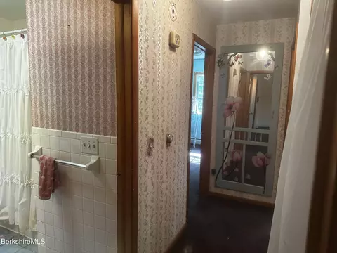 Entry Way - 1689 E Windsor Rd, Windsor, MA 01270 photo 5 of 5